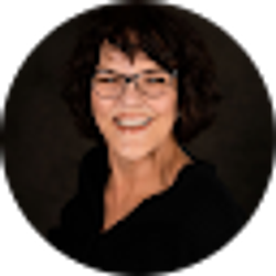 Profile photo of Lorie Foley