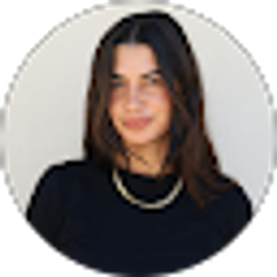 Profile photo of Manolya Adams