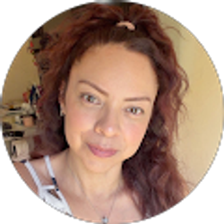 Profile photo of Rosemary Santos