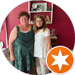 Profile photo of Kelly Leis