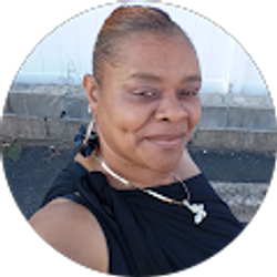 Profile photo of Beverly Bell