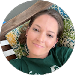 Profile photo of Amanda Deschenes