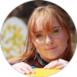 Profile photo of Zoey Roland