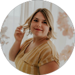 Profile photo of Kianna Farrington