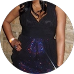 Profile photo of Chrissy Bee