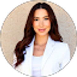 Profile photo of Victoria Pinto