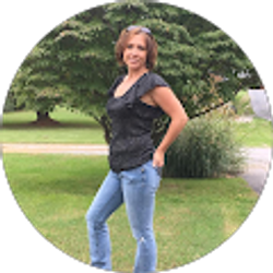 Profile photo of amanda moles