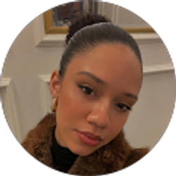 Profile photo of Jana Noelle