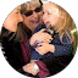 Profile photo of Claudia Reid