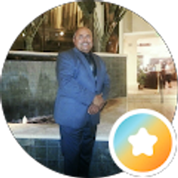 Profile photo of Luis Huertas