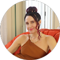 Profile photo of Natalie Bogachek