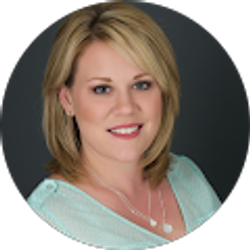 Profile photo of Laura Riebow