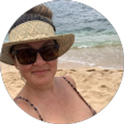 Profile photo of kelly teramoto