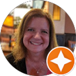 Profile photo of Michelle Beachey