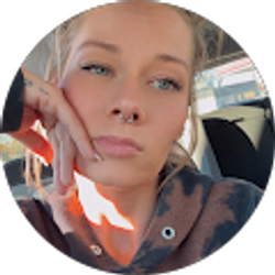 Profile photo of April Smith