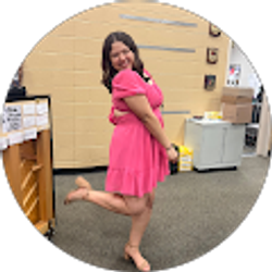 Profile photo of Alexa Perez