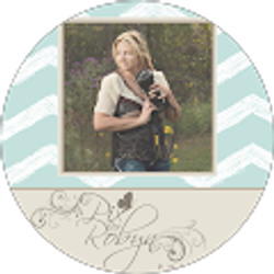Profile photo of Robyn McIsaac