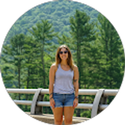 Profile photo of Ayla Kinney