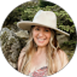 Profile photo of Carolyn Weaver