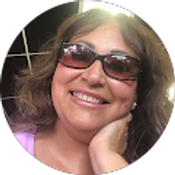 Profile photo of Mónica Medellín