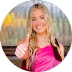 Profile photo of Bailey Cardenas