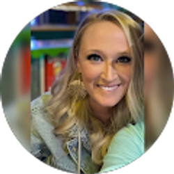 Profile photo of Jennifer Hunter