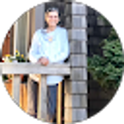 Profile photo of Linda Russell
