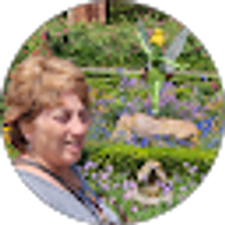 Profile photo of Gail Loucks