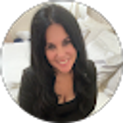 Profile photo of Danielle Manale