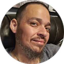 Profile photo of Daniel Jose Ravelo