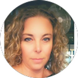 Profile photo of Jen Miranda