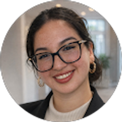 Profile photo of Jasmin Lena