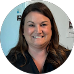 Profile photo of Kim Hough