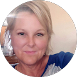 Profile photo of Kristi Rue