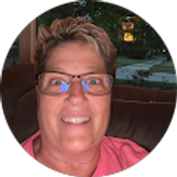 Profile photo of Lisa Scacchi