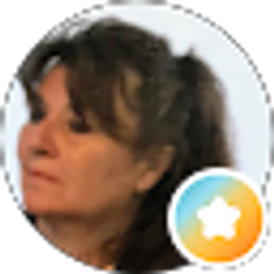 Profile photo of Lorraine Robitaille