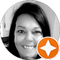 Profile photo of Lisa Hall