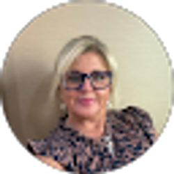 Profile photo of Christy Lindsey