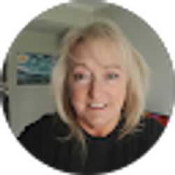 Profile photo of Tracie Woolsey