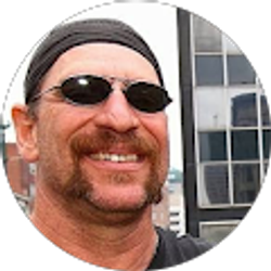 Profile photo of Vincent Lombardo