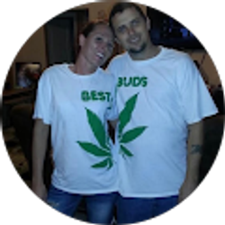 Profile photo of 2 guys and a trailer