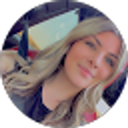 Profile photo of Nicole Wayt
