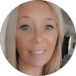 Profile photo of Rachel Raymond