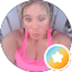 Profile photo of Andrea Villanueva