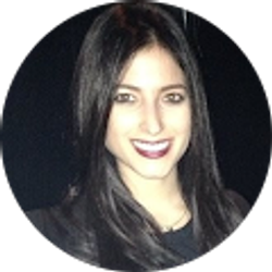 Profile photo of Jessica Reis