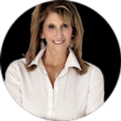 Profile photo of Joanna Tacheny