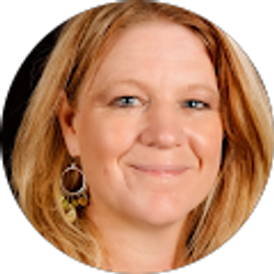 Profile photo of Lisa Wabel