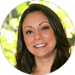 Profile photo of Jennifer Gamero