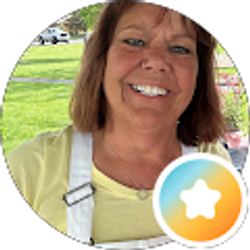 Profile photo of RhondaLee Hinkle