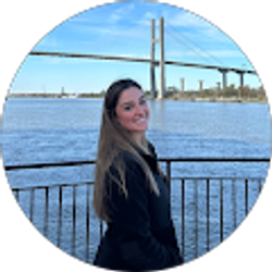 Profile photo of Zoe Reynolds